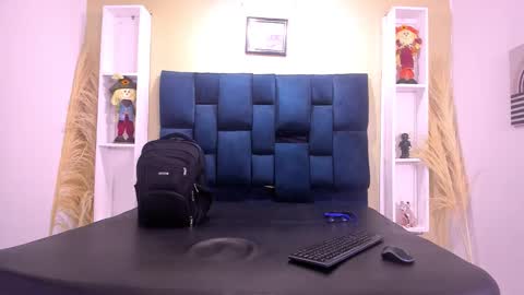 GregorySforza online show from 09/28/25, 06:57