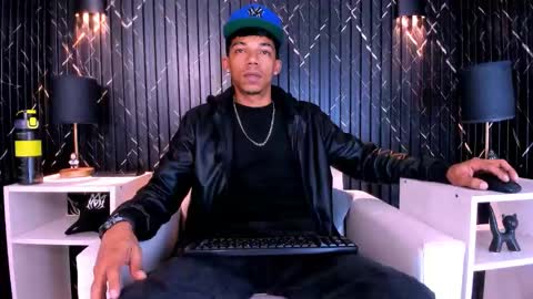 GregorySforza online show from 11/29/25, 06:55