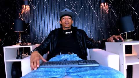 GregorySforza online show from 01/13/26, 07:41