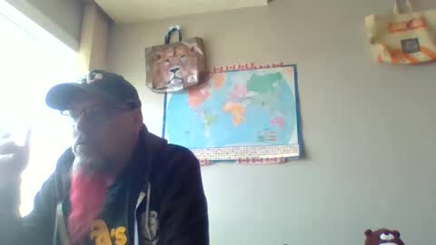 Snapshot of gregrev chatting on 04/16/26, 09:39 gregrev online show from 04/16/26, 09:39
