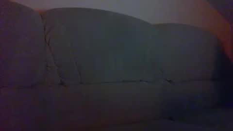 Snapshot of gregster0280 chatting on 05/18/26, 06:25 dongiovani online show from 05/18/26, 06:25