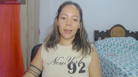 Snapshot of greicylondon chatting on 12/17/24, 10:00 grey online show from 12/17/24, 10:00
