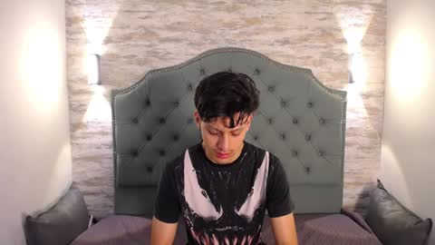 Gremory - Redlin online show from 02/05/25, 07:31