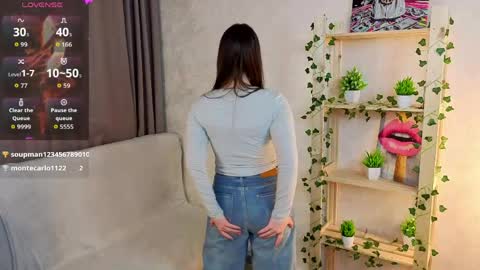 Cutie Ellie online show from 05/25/26, 05:41