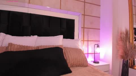 Greta Velvet  online show from 01/14/26, 07:41