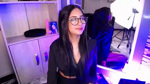 Gretel  online show from 03/31/26, 03:41