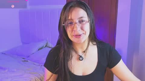 Snapshot of gretta_lane chatting on 06/09/26, 01:17 Jenny online show from 06/09/26, 01:17