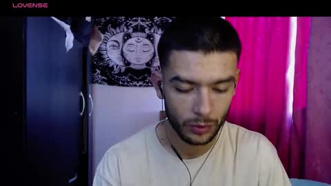 Snapshot of gretta_n_dannie chatting on 11/04/25, 01:10 Gretta n dannie online show from 11/04/25, 01:10