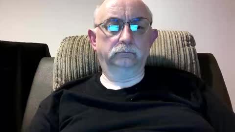 Snapshot of grey_dom chatting on 12/22/24, 11:20 Master Sir online show from 12/22/24, 11:20