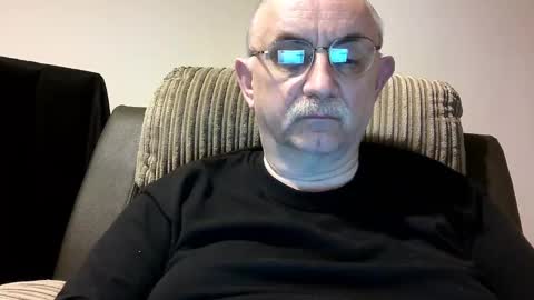 Snapshot of grey_dom chatting on 12/27/24, 07:14 Master Sir online show from 12/27/24, 07:14