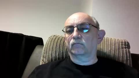 Snapshot of grey_dom chatting on 12/29/24, 02:10 Master Sir online show from 12/29/24, 02:10