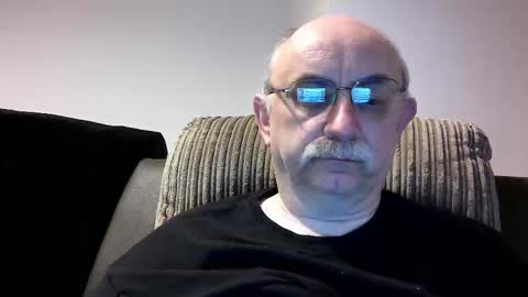 Snapshot of grey_dom chatting on 02/16/25, 08:33 Master Sir online show from 02/16/25, 08:33