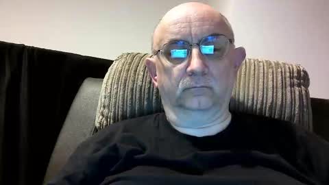 Snapshot of grey_dom chatting on 03/02/25, 04:32 Master Sir online show from 03/02/25, 04:32