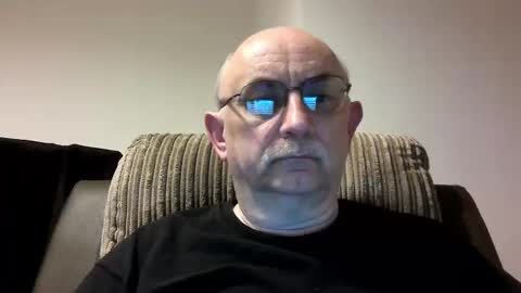 Snapshot of grey_dom chatting on 03/10/25, 09:40 Master Sir online show from 03/10/25, 09:40