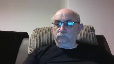 Snapshot of grey_dom chatting on 10/03/25, 08:06 Master Sir online show from 10/03/25, 08:06