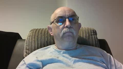 Snapshot of grey_dom chatting on 10/04/25, 09:29 Master Sir online show from 10/04/25, 09:29