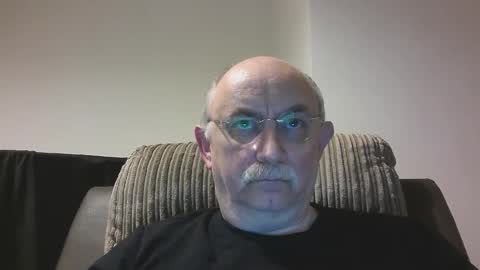 Snapshot of grey_dom chatting on 12/20/25, 07:43 Master Sir online show from 12/20/25, 07:43