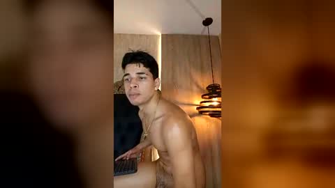 Snapshot of grey_noa22 chatting on 08/06/26, 02:13 Benjamin online show from 08/06/26, 02:13