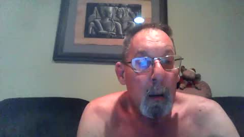 Snapshot of greybeard6868 chatting on 12/18/24, 01:05 greybeard6868 online show from 12/18/24, 01:05