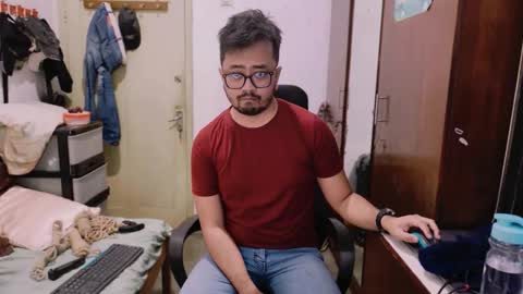 Snapshot of greybondage93 chatting on 01/08/26, 05:15 Grey Hardy Slave online show from 01/08/26, 05:15