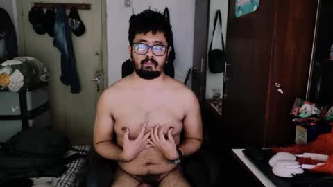 Snapshot of greybondage93 chatting on 02/18/26, 03:19 Grey Hardy Slave online show from 02/18/26, 03:19