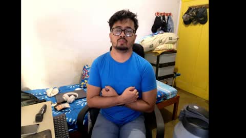 Snapshot of greybondage93 chatting on 04/13/26, 05:07 Grey Hardy Slave online show from 04/13/26, 05:07