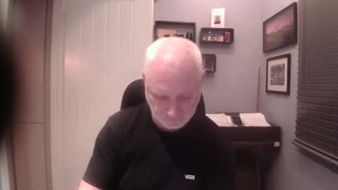 greyfox_6000 online show from 01/28/25, 05:35