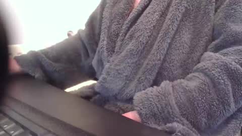 greyfox_6000 online show from 02/19/25, 08:12