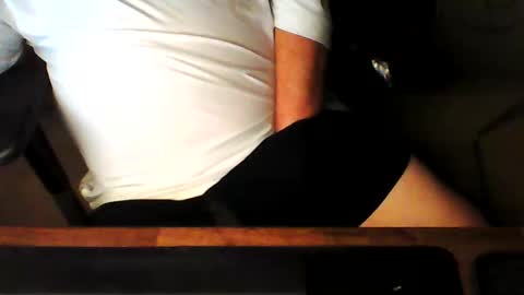 Snapshot of greyghost04 chatting on 12/21/24, 02:26 greyghost04 online show from 12/21/24, 02:26