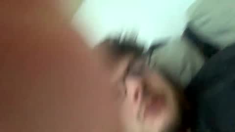 Snapshot of greyvan96 chatting on 01/05/25, 05:30 Perfectlyaveragesavage online show from 01/05/25, 05:30