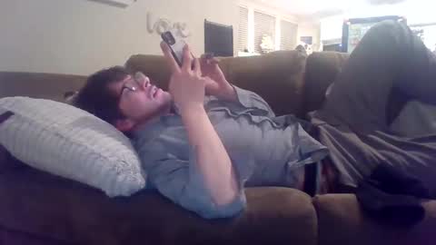 Snapshot of greyvan96 chatting on 02/16/25, 07:37 Perfectlyaveragesavage online show from 02/16/25, 07:37