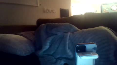 Snapshot of greyvan96 chatting on 02/16/25, 10:43 Perfectlyaveragesavage online show from 02/16/25, 10:43