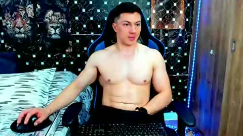 Snapshot of griego01 chatting on 07/18/26, 06:01 griego01 online show from 07/18/26, 06:01