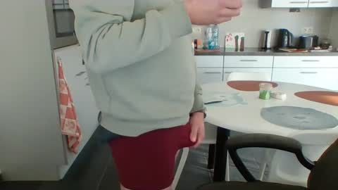 Snapshot of griesie chatting on 02/18/25, 02:49 Griesie online show from 02/18/25, 02:49