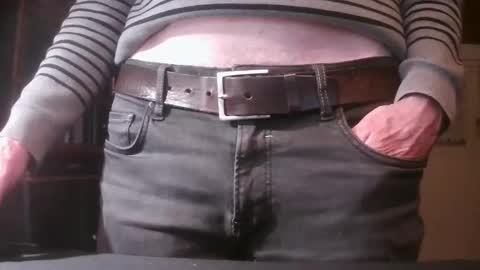 Snapshot of grimbergen123 chatting on 10/30/25, 09:26 Grim online show from 10/30/25, 09:26