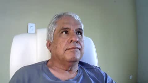 Snapshot of grisa01 chatting on 02/04/25, 06:27 grisa01 online show from 02/04/25, 06:27