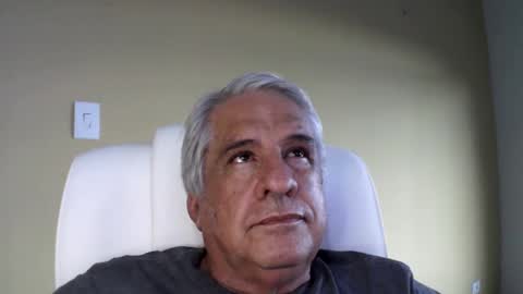 Snapshot of grisa01 chatting on 03/01/25, 09:15 grisa01 online show from 03/01/25, 09:15