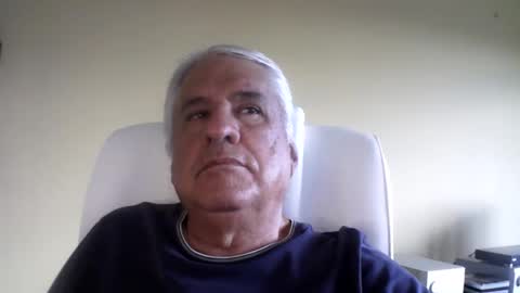 Snapshot of grisa01 chatting on 11/22/25, 07:35 grisa01 online show from 11/22/25, 07:35