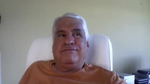 Snapshot of grisa01 chatting on 11/30/25, 01:59 grisa01 online show from 11/30/25, 01:59