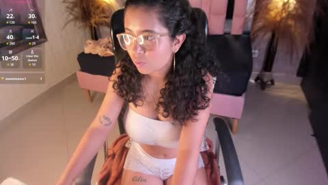 Snapshot of griselle_rousse chatting on 11/10/25, 08:52 online show from 11/10/25, 08:52