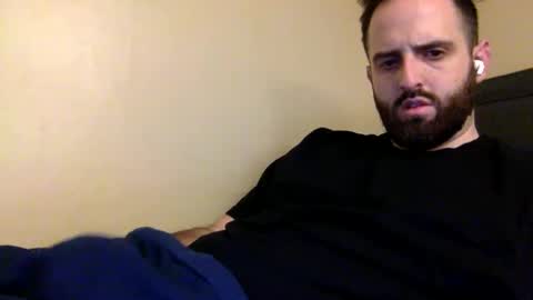 Snapshot of grobs123 chatting on 12/18/24, 03:58 grobs123 online show from 12/18/24, 03:58