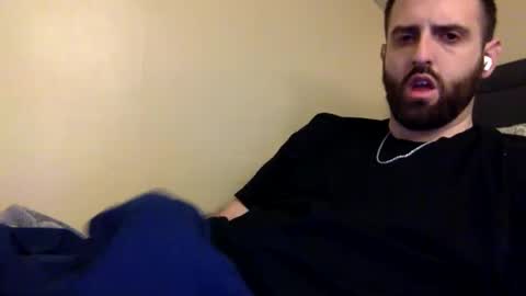 Snapshot of grobs123 chatting on 12/24/24, 04:00 grobs123 online show from 12/24/24, 04:00