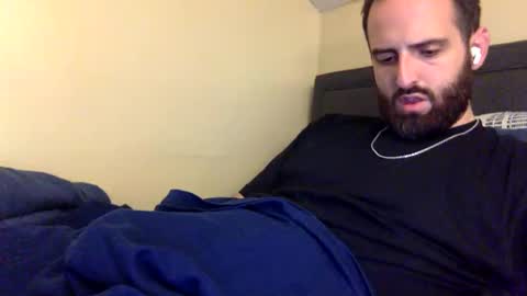 Snapshot of grobs123 chatting on 09/16/25, 11:17 grobs123 online show from 09/16/25, 11:17