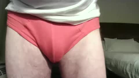 Snapshot of growerandrunner chatting on 12/17/24, 03:17 growerandrunner online show from 12/17/24, 03:17