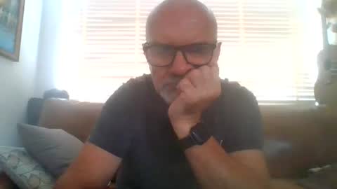 Snapshot of gru_123 chatting on 07/15/26, 04:56 Giorgio online show from 07/15/26, 04:56
