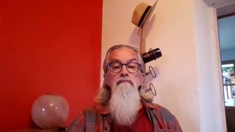 Grybear online show from 10/29/25, 10:06