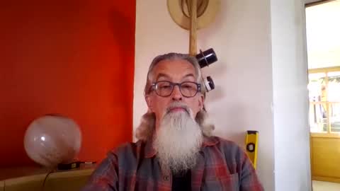 Grybear online show from 11/17/25, 09:15