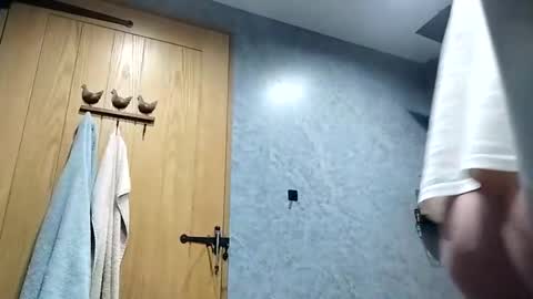 Snapshot of grzegorz34 chatting on 12/03/24, 09:12 Greg online show from 12/03/24, 09:12