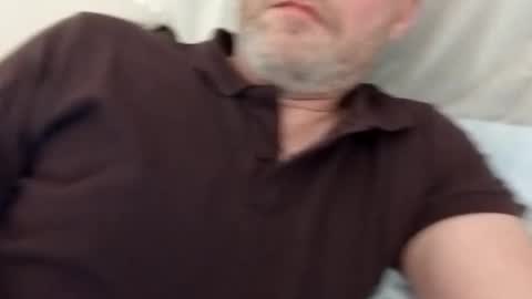 Snapshot of grzegorz34 chatting on 01/25/25, 08:21 Greg online show from 01/25/25, 08:21