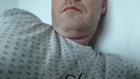 Snapshot of grzegorz34 chatting on 01/26/25, 04:51 Greg online show from 01/26/25, 04:51